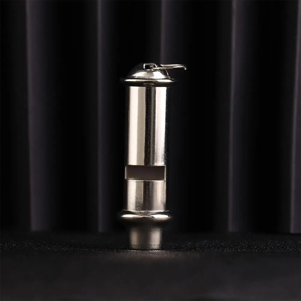 Survivalpfeife mit Umhängeband – Notfall- und Warnpfeife